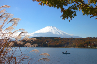 富士山を望む、風光明媚な5つの湖